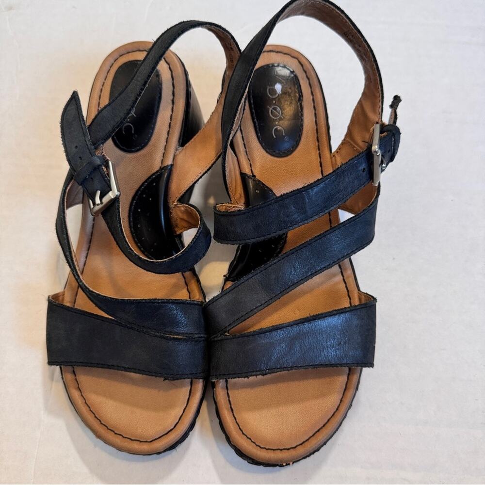 BOC Black Leather Strappy Wedge Sandals Womens 7 Comfort Shoes Beachy Summer - Picture 5 of 11